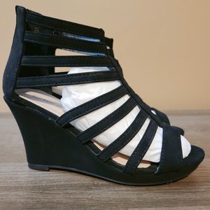 Black 3.5 inch strapy heel